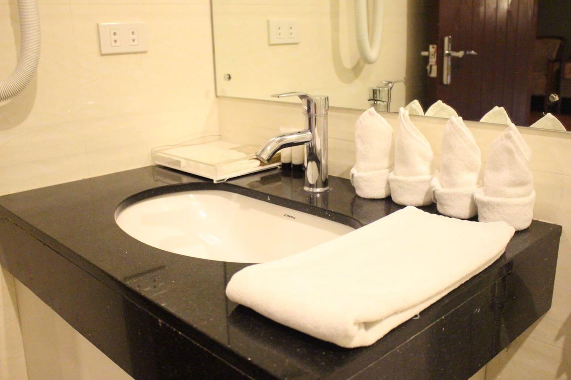 Baguio Crown Legacy Hotel Baguio City Dış mekan fotoğraf